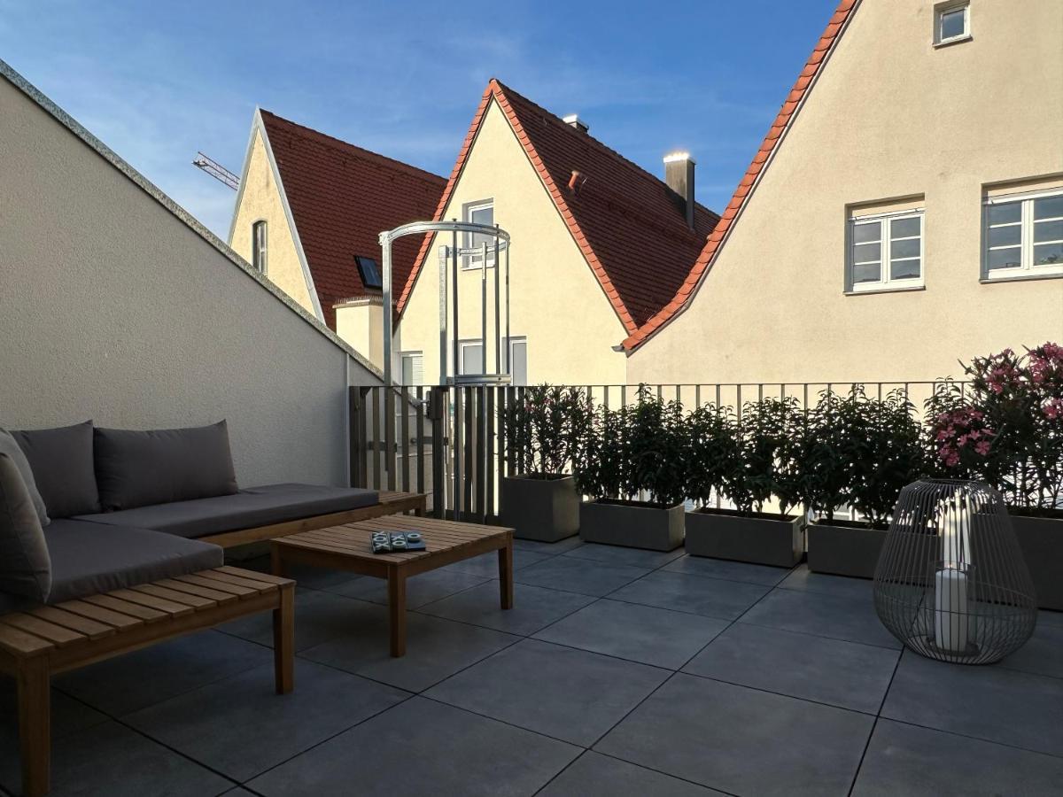 Truly - Direkt Am Rathausplatz, Dachterrasse Mit Blick Auf Perlachturm, Garage, Fahrstuhl Apartment
