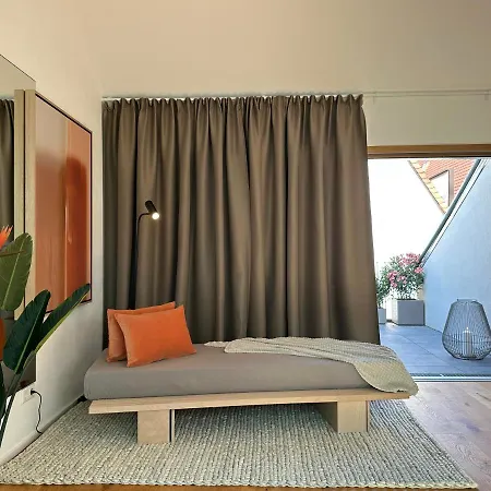 Truly - Direkt Am Rathausplatz, Dachterrasse Mit Blick Auf Perlachturm, Garage, Fahrstuhl Augsburg Exterior photo